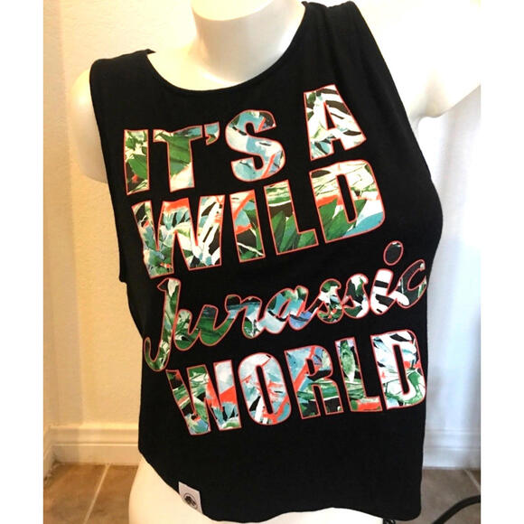 New It's a Wild Jurassic World Women's Sleeveless crop tank top Size XL - Picture 1 of 5